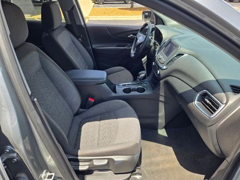 Used 2024 Chevrolet Equinox LT FWD image 7