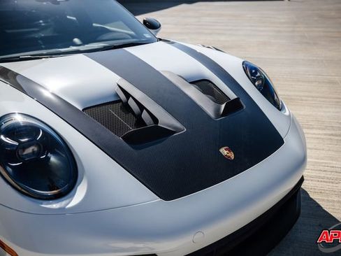 Used 2025 Porsche 911 GT3 RS image 25