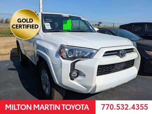 Certified 2024 Toyota 4Runner SR5 image 2