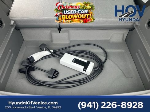 Used 2023 Chevrolet Bolt EUV Premier w/ Sun & Sound Package FWD image 27