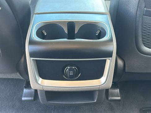 Used 2026 Kia Carnival FWD image 30
