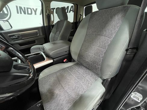 Used 2020 RAM 1500 Classic SLT w/ Luxury Group RWD image 13