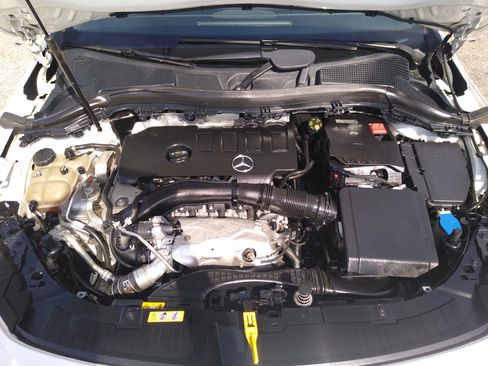 Used 2021 Mercedes-Benz GLA 250 4MATIC w/ Premium Package image 25