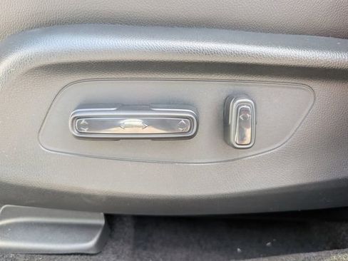 New 2026 Honda HR-V EX-L image 16