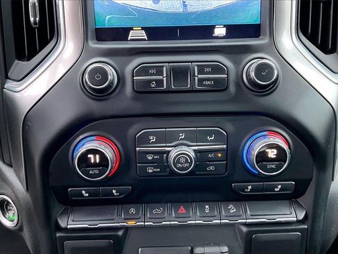 Used 2019 Chevrolet Silverado 1500 LT Trail Boss w/ Convenience Package image 16