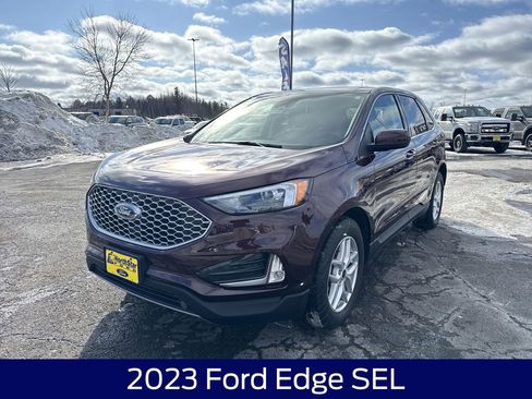 Used 2023 Ford Edge SEL w/ Convenience Package image 3