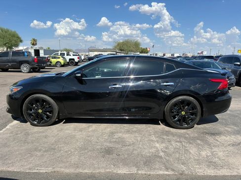 Used 2018 Nissan Maxima SR w/ Midnight Edition FWD image 3
