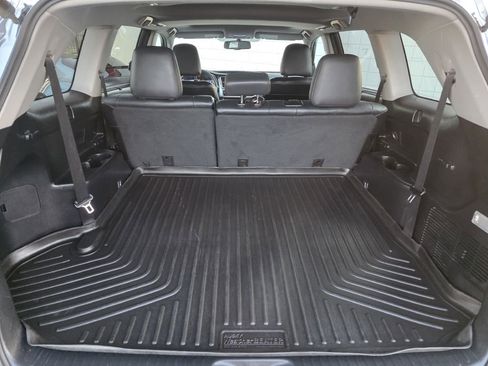 Used 2014 Toyota Highlander XLE AWD/4WD image 24
