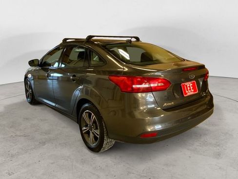 Used 2016 Ford Focus SE image 3