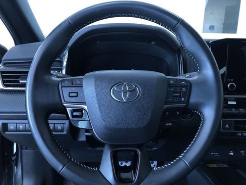 Certified 2025 Toyota Camry SE image 25