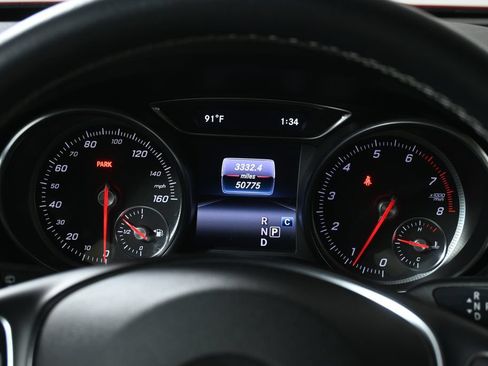 Used 2019 Mercedes-Benz GLA 250 4MATIC image 21