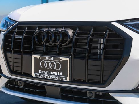 New 2025 Audi Q3 2.0T Premium image 6