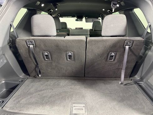 Used 2023 Honda Pilot Sport image 27