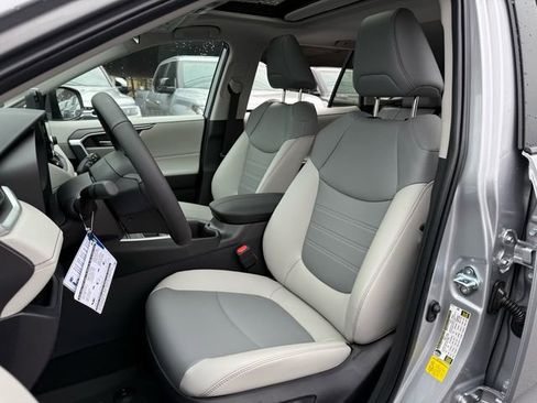 New 2025 Toyota RAV4 XLE Premium image 8