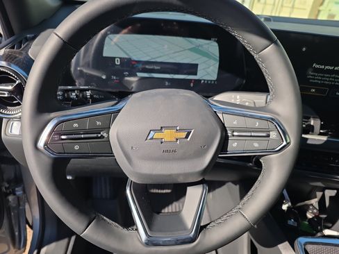 New 2026 Chevrolet Equinox LT w/ Convenience Package II image 17