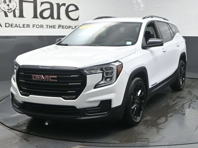 Used 2023 GMC Terrain SLE w/ Driver Convenience Package FWD image 7