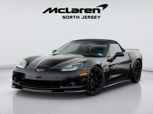 Used 2013 Chevrolet Corvette 427 w/ 1SB Preferred Equipment Group RWD image 2