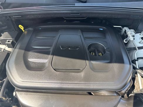 Used 2019 Jeep Grand Cherokee Limited w/ Luxury Group II AWD/4WD image 39