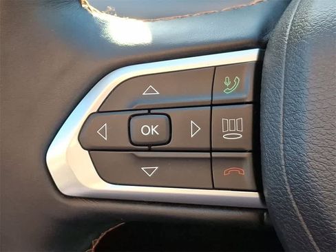 Used 2022 Jeep Compass Limited w/ Elite Group image 23