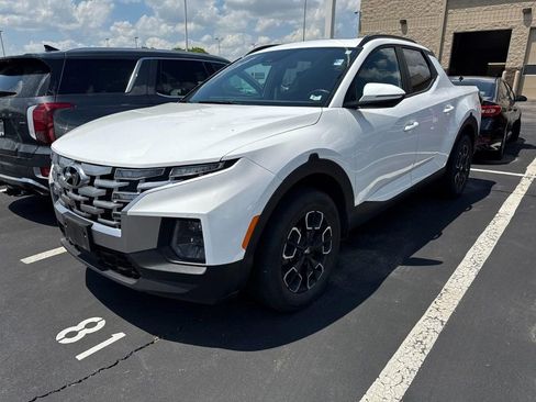 Used 2023 Hyundai Santa Cruz SEL Premium AWD/4WD image 3