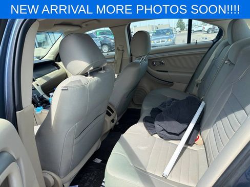 Used 2019 Ford Taurus SE FWD image 14