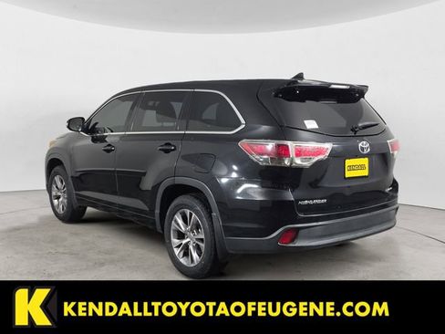 Used 2015 Toyota Highlander Plus image 3