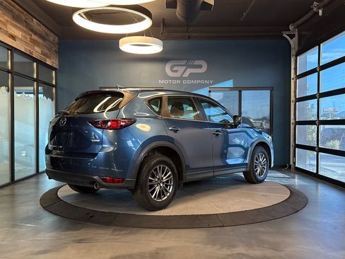 Used 2017 MAZDA CX-5 Sport AWD/4WD image 3