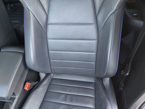 Used 2024 Volkswagen Golf R image 18