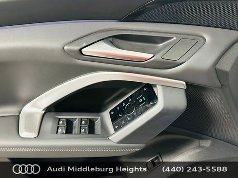Certified 2025 Audi Q5 Premium w/ Convenience Package AWD/4WD image 25
