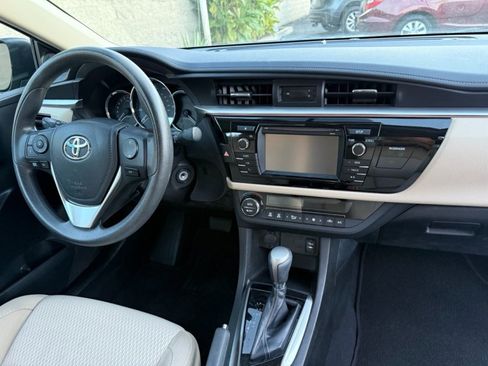 Used 2015 Toyota Corolla LE image 17