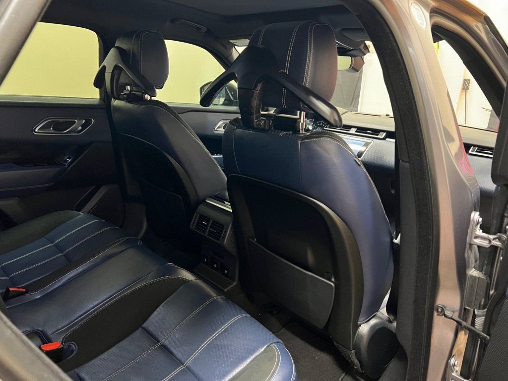 Used 2020 Land Rover Range Rover Velar R-Dynamic S AWD/4WD image 33