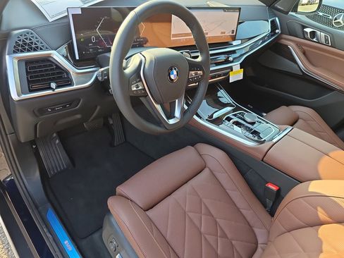 New 2026 BMW X5 xDrive40i w/ Premium Package AWD/4WD image 9