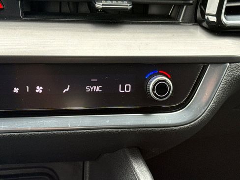 Used 2023 Kia Sportage EX AWD/4WD image 29