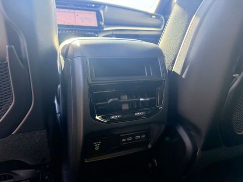 New 2026 Jeep Grand Cherokee Laredo image 18