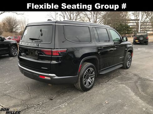 Used 2022 Jeep Wagoneer Series III w/ Flexible Seating Group image 5
