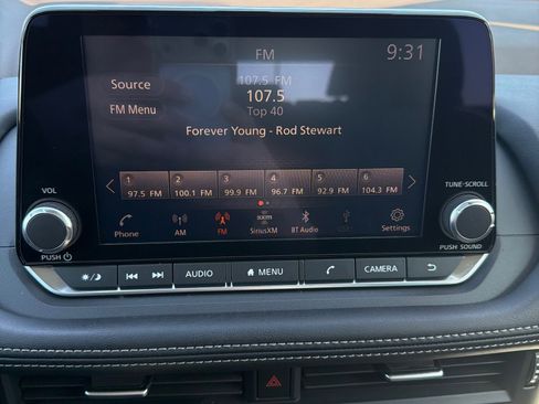 Used 2021 Nissan Rogue S image 19