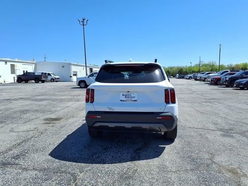 Used 2023 Kia Sorento S w/ Panoramic Sunroof Package AWD/4WD image 28