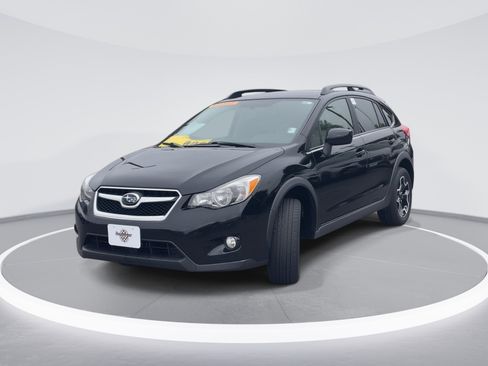 Used 2015 Subaru Crosstrek 2.0i Premium AWD/4WD image 3