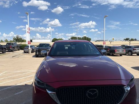 Used 2024 MAZDA CX-5 Signature AWD/4WD image 2