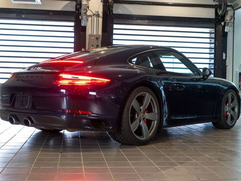 Certified 2018 Porsche 911 Carrera S RWD image 9