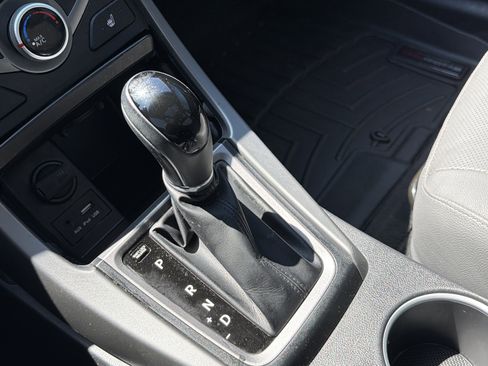 Used 2014 Hyundai Elantra Sport FWD image 25