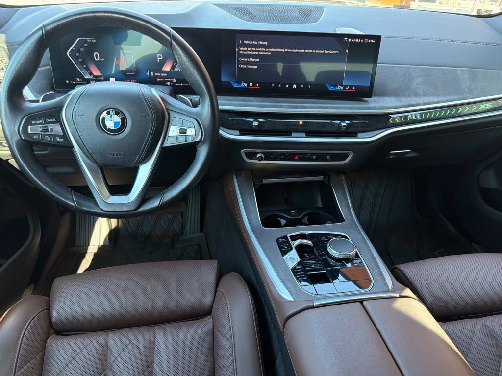 Used 2024 BMW X5 xDrive40i w/ Parking Assistance Package AWD/4WD image 19