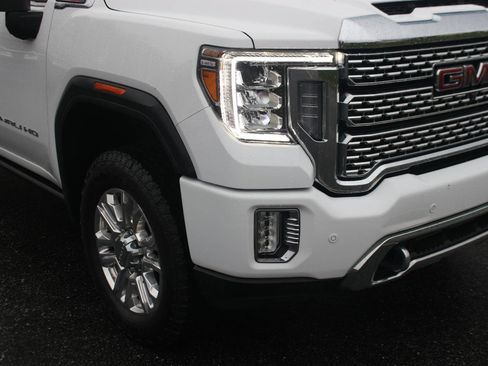 Used 2023 GMC Sierra 3500 Denali image 8