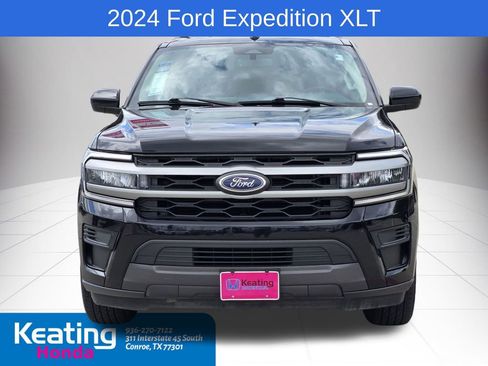 Used 2024 Ford Expedition XLT RWD image 2