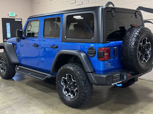 Used 2023 Jeep Wrangler Unlimited Rubicon 4xe w/ Dual Top Group image 7