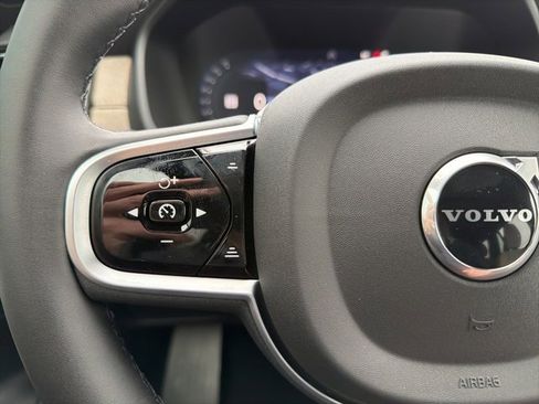 New 2026 Volvo XC90 B6 Plus w/ Protection Package Premier image 21