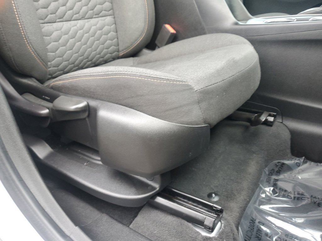 Used 2020 Chevrolet Equinox LT FWD image 45