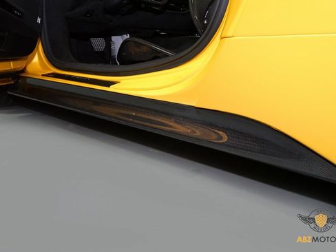 Used 2022 Ferrari SF90 Stradale image 11