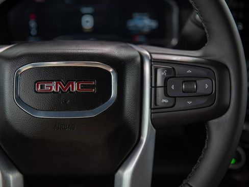 Used 2025 GMC Sierra 1500 SLT AWD/4WD image 23