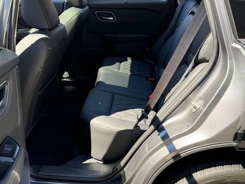 New 2026 Nissan Rogue Platinum AWD/4WD image 23